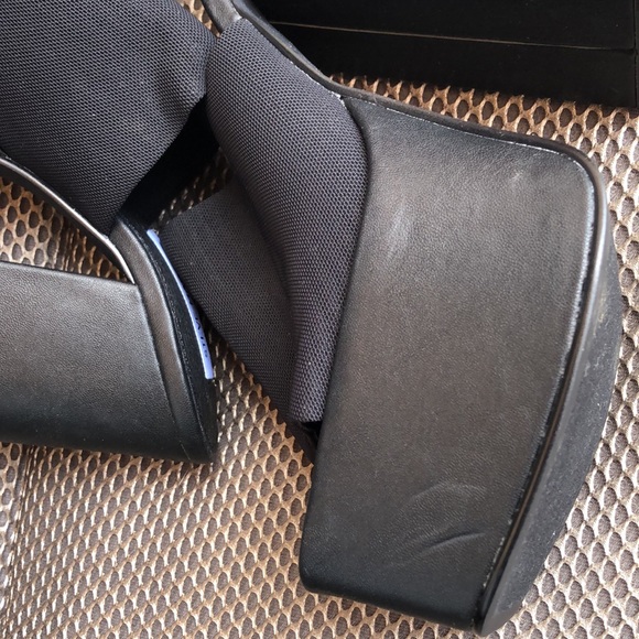 Steve Madden Trystin Chunky platform, stretch band top heeled sandals - Picture 8 of 12